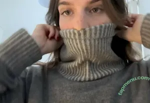 Remmy ASMR / remireaganasmr / remsreality nude photo #0012