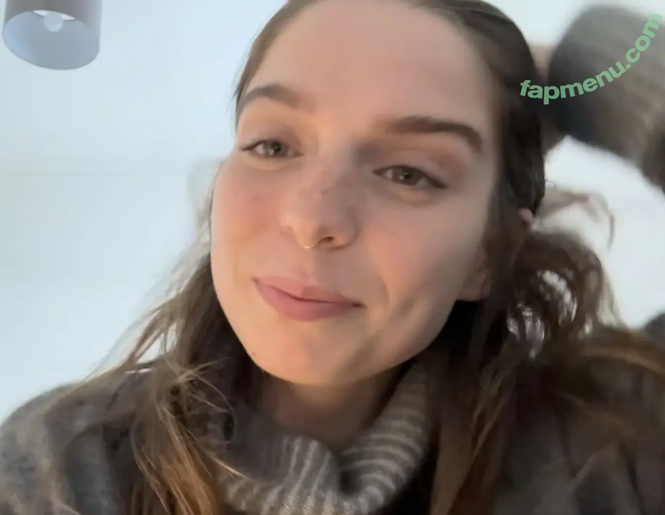 Remmy ASMR nude photo #0008 (remireaganasmr / remsreality)