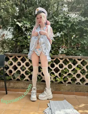  nude photo #0008