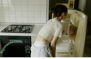 Rena Miyashita / rena__miyashita / 宮下玲奈 nude photo #0101