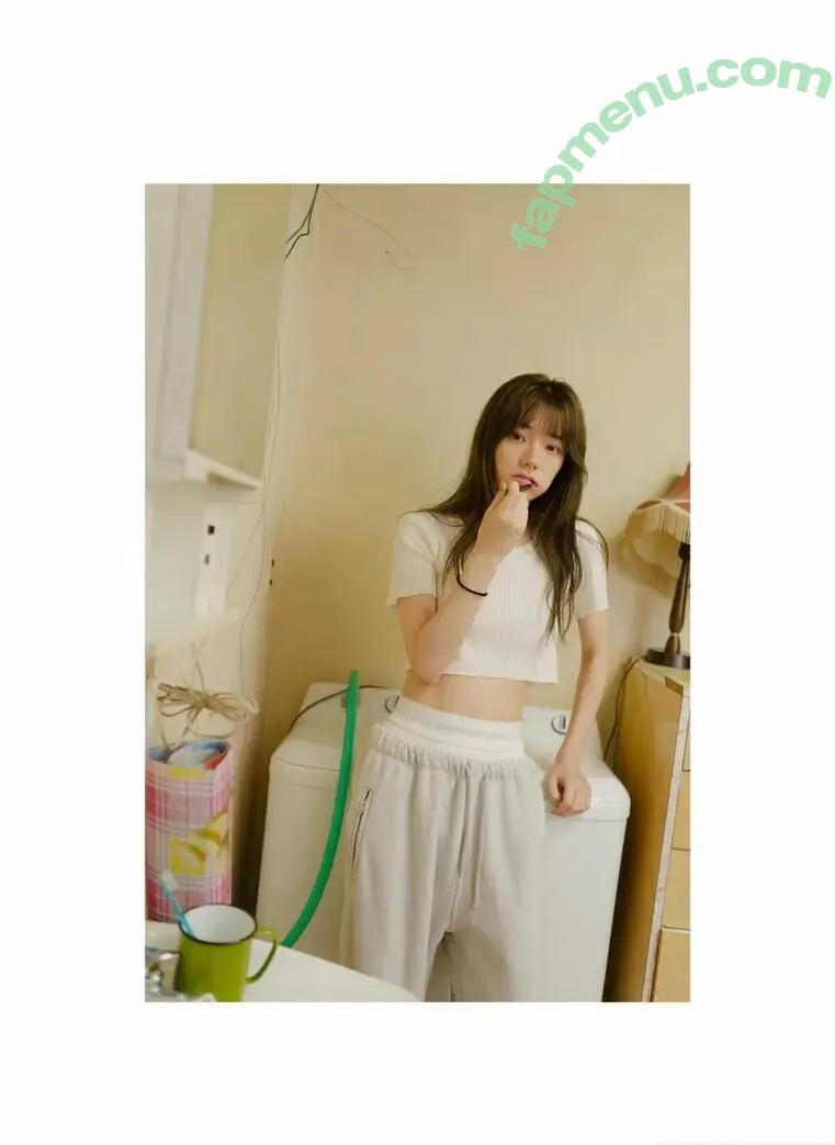 Rena Miyashita nude photo #0108 (rena__miyashita / 宮下玲奈)