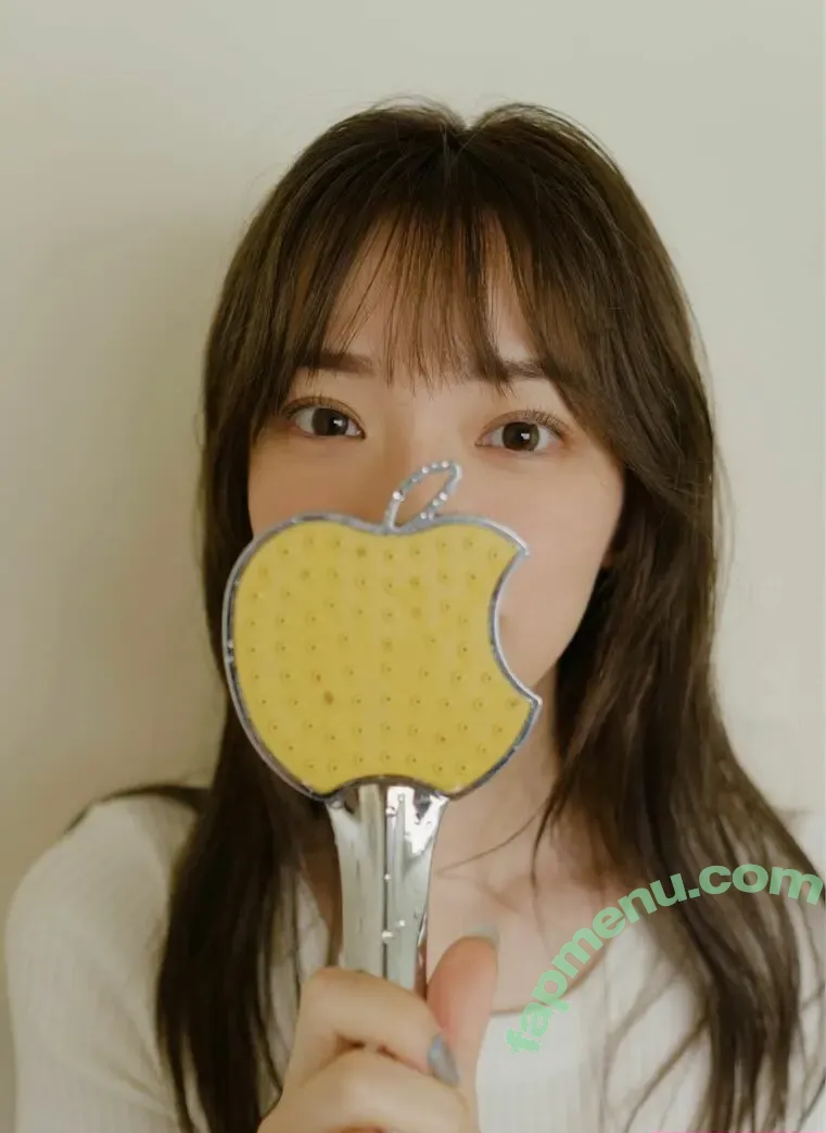 Rena Miyashita nude photo #0115 (rena__miyashita / 宮下玲奈)