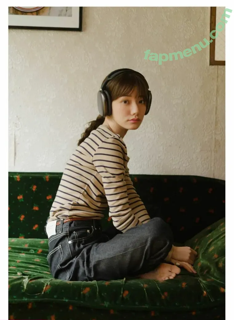 Rena Miyashita nude photo #0130 (rena__miyashita / 宮下玲奈)