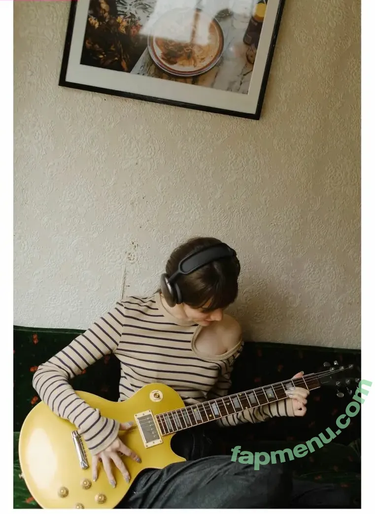 Rena Miyashita nude photo #0138 (rena__miyashita / 宮下玲奈)