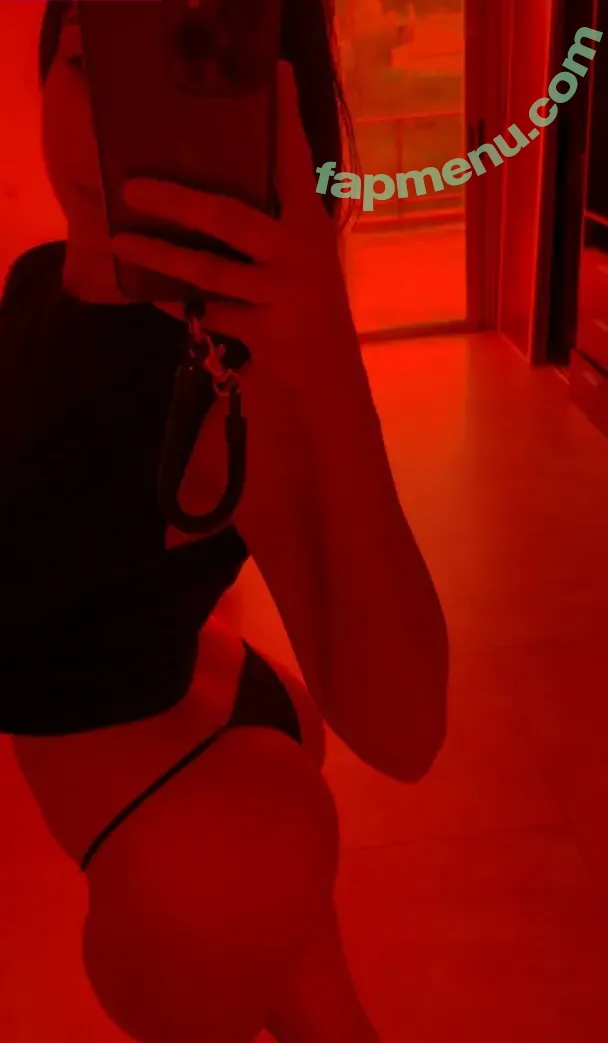 Renaherrera nude photo #0006 (Renaherrera)