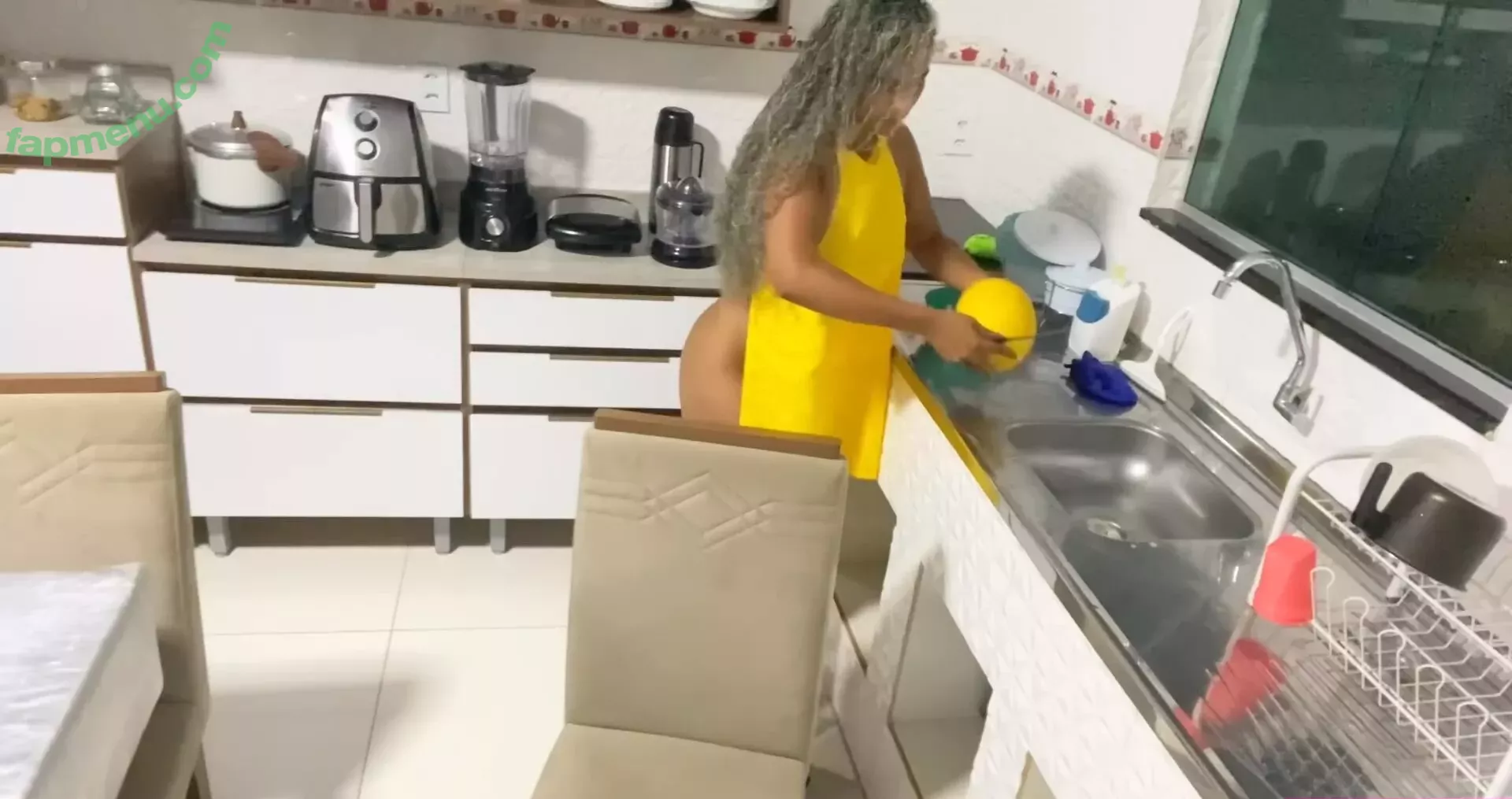 Renata Souza nude photo #0002 (Rezinha Youtuber / renataoficial1)