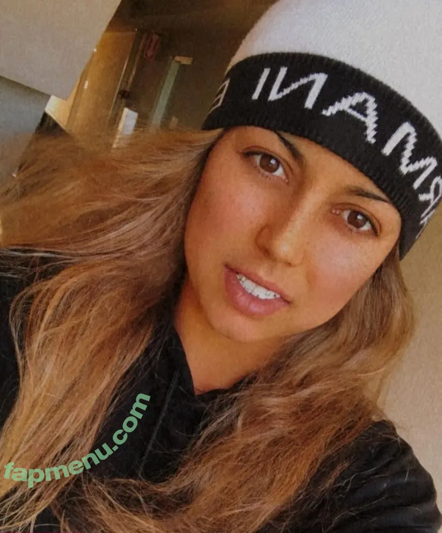 Renata Zarazua nude photo #0010 (renazarazua)