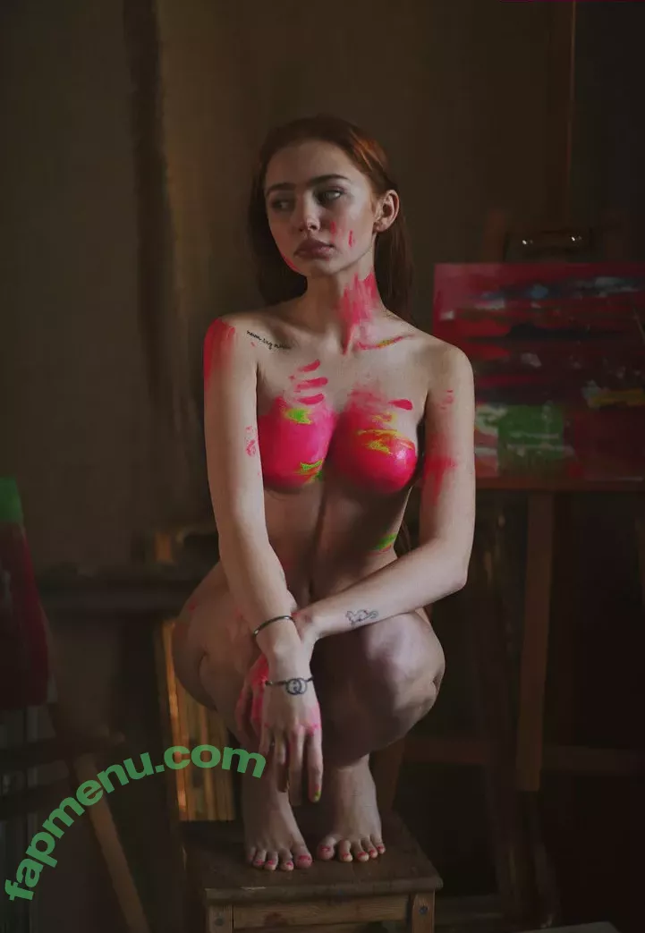 Renatarii nude photo #0026 (Renata Ri / renata_ri / renatarrii)