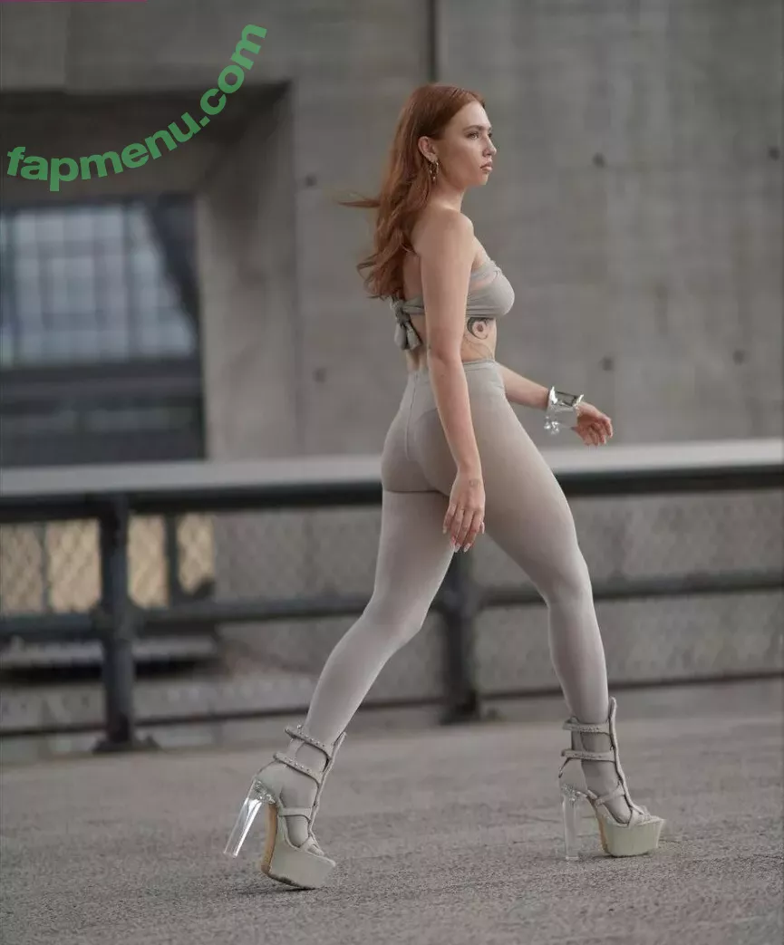 Renatarii nude photo #0341 (Renata Ri / renata_ri / renatarrii)