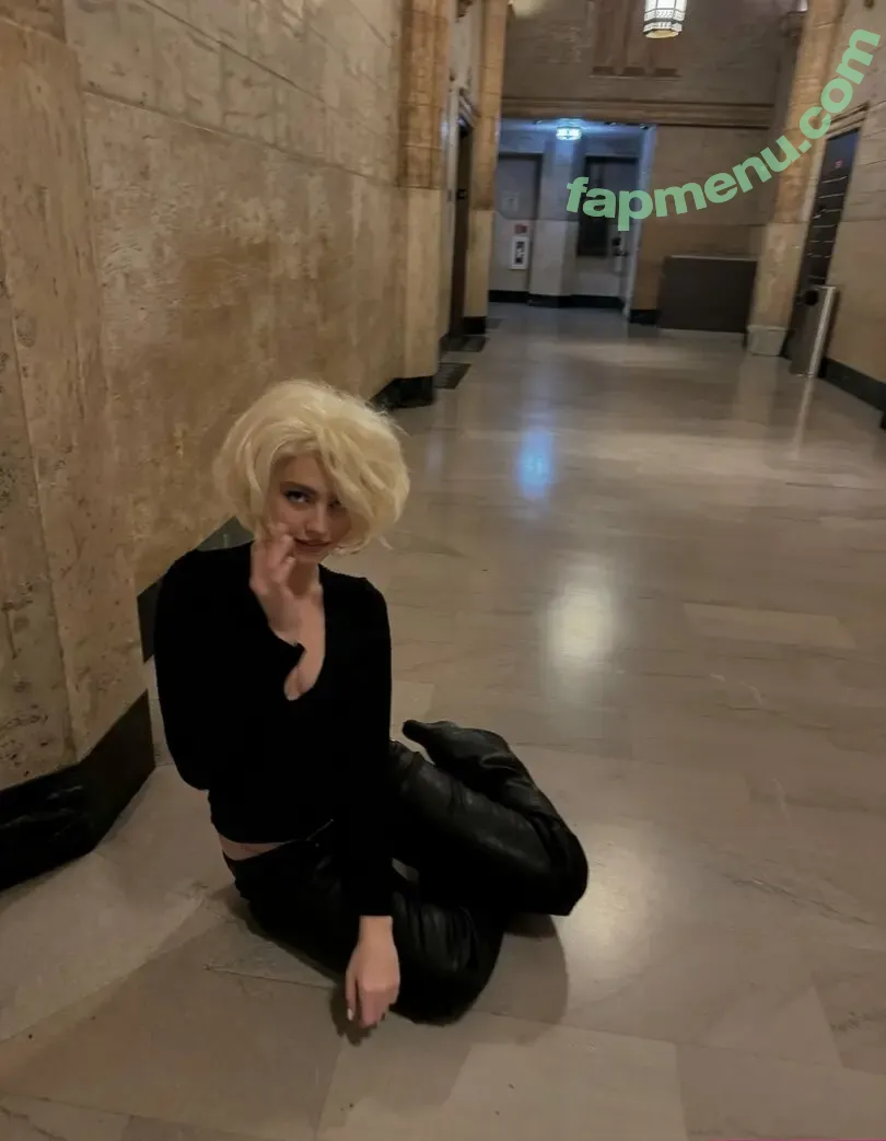 Renatarii nude photo #0989 (Renata Ri / renata_ri / renatarrii)