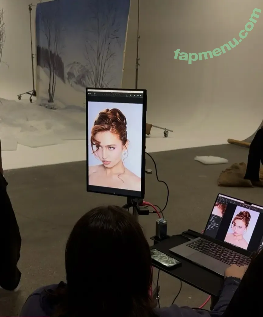 Renatarii nude photo #1121 (Renata Ri / renata_ri / renatarrii)