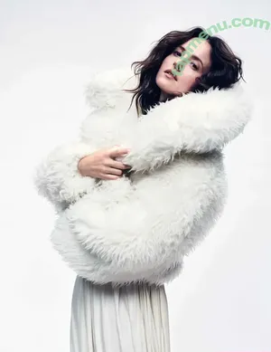 Renate Reinsve / renatereinsve nude photo #0084