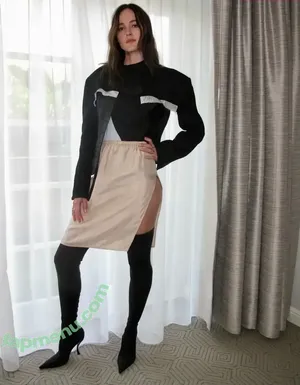 Renate Reinsve / renatereinsve nude photo #0090