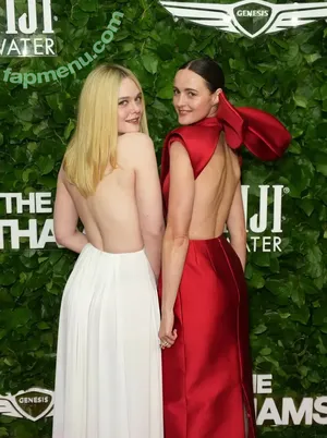 Renate Reinsve / renatereinsve nude photo #0094