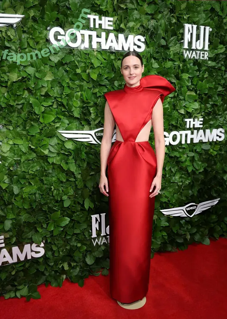 Renate Reinsve nude photo #0099 (renatereinsve)