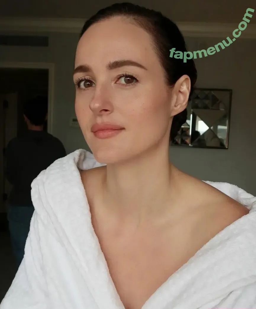 Renate Reinsve nude photo #0145 (renatereinsve)