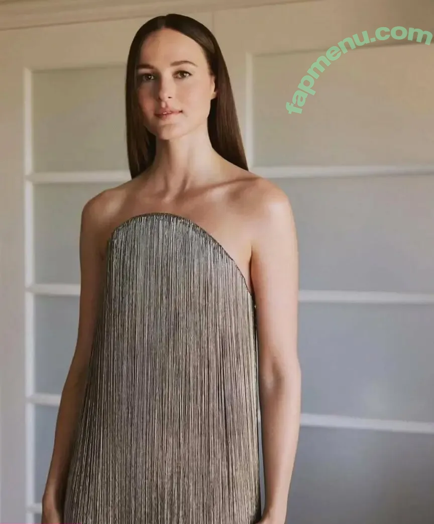 Renate Reinsve nude photo #0199 (renatereinsve)