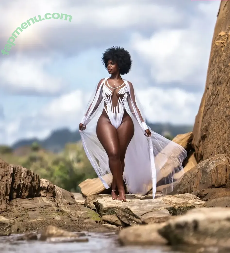 Renee Adjoa nude photo #0019 (reneeadjoa)