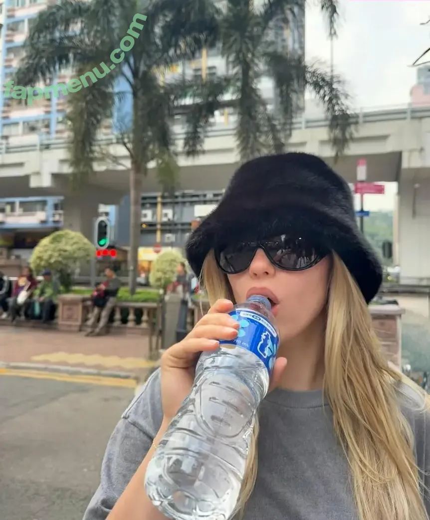 Renee Rapp nude photo #0319 (reneerapp)