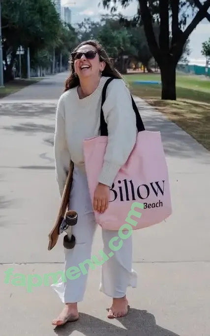 Renee Talotta nude photo #0006 (billowbeach / renee.talotta / reneetal / reneetalotta / shakasdesigner / shakastravels / wears_ren)