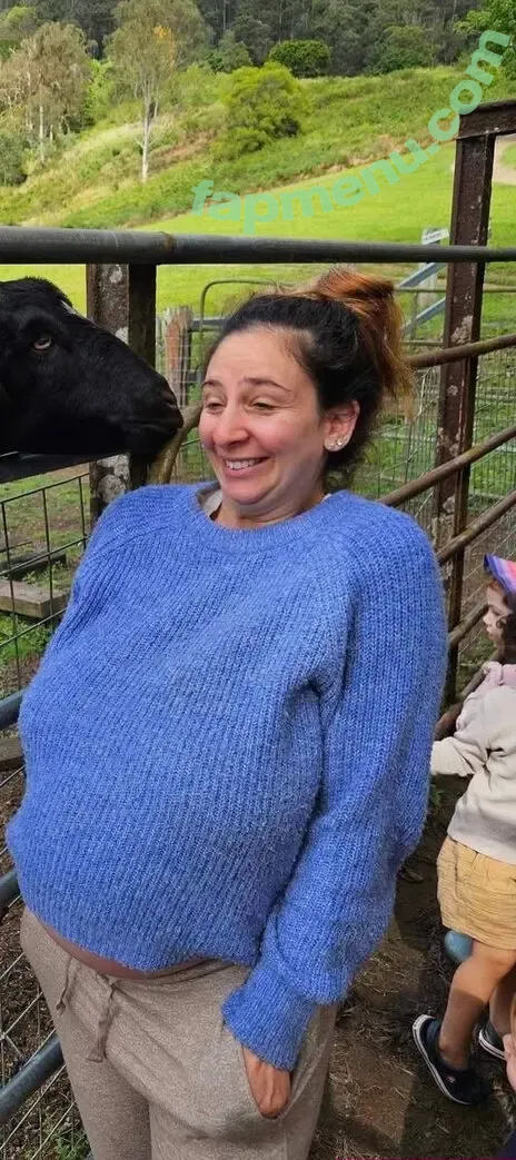 Renee Talotta nude photo #0022 (billowbeach / renee.talotta / reneetal / reneetalotta / shakasdesigner / shakastravels / wears_ren)