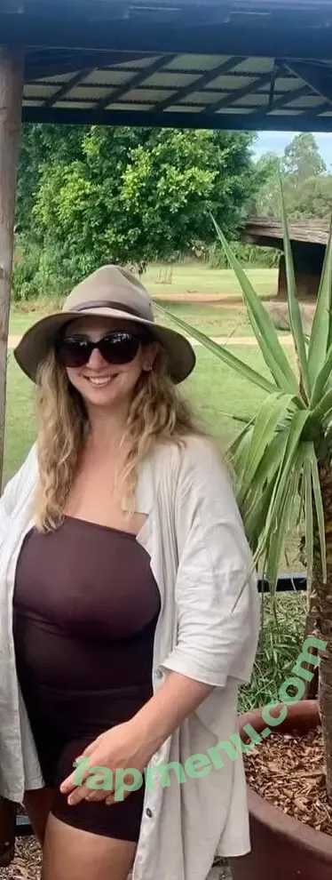 Renee Talotta nude photo #0046 (billowbeach / renee.talotta / reneetal / reneetalotta / shakasdesigner / shakastravels / wears_ren)