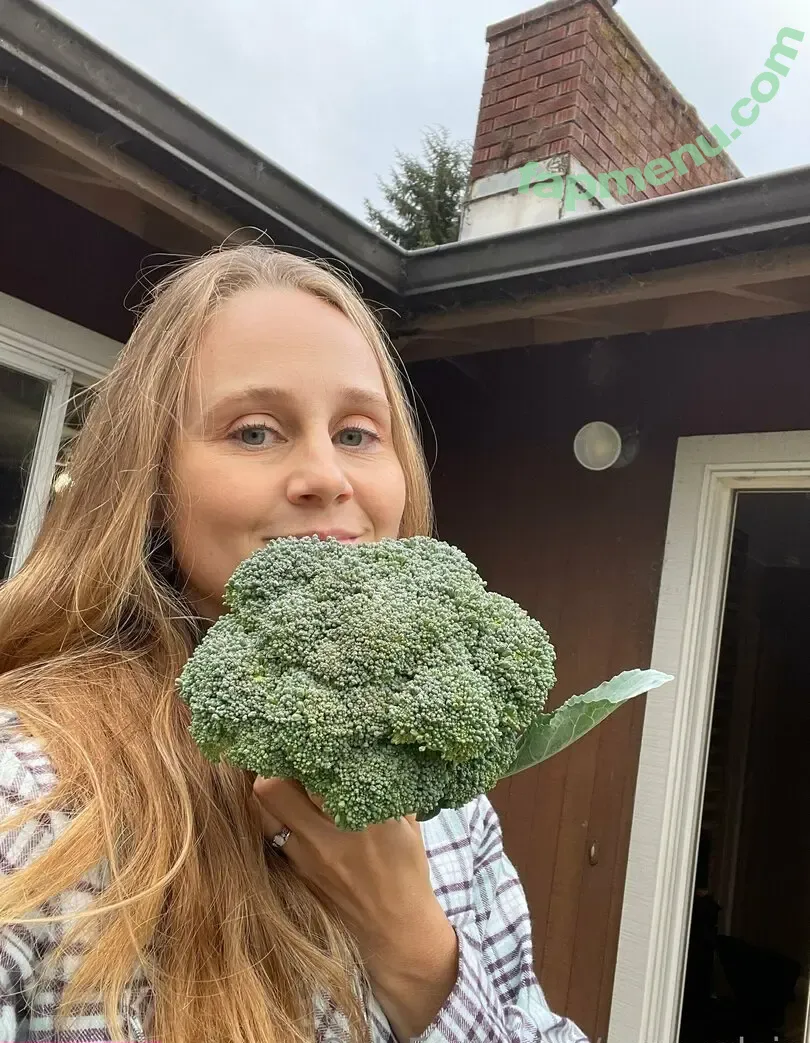 reneealeja nude photo #0017 (reneealeja)