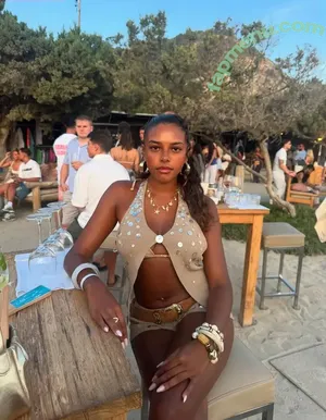 reneehadlley / Renee Hadley nude photo #0004