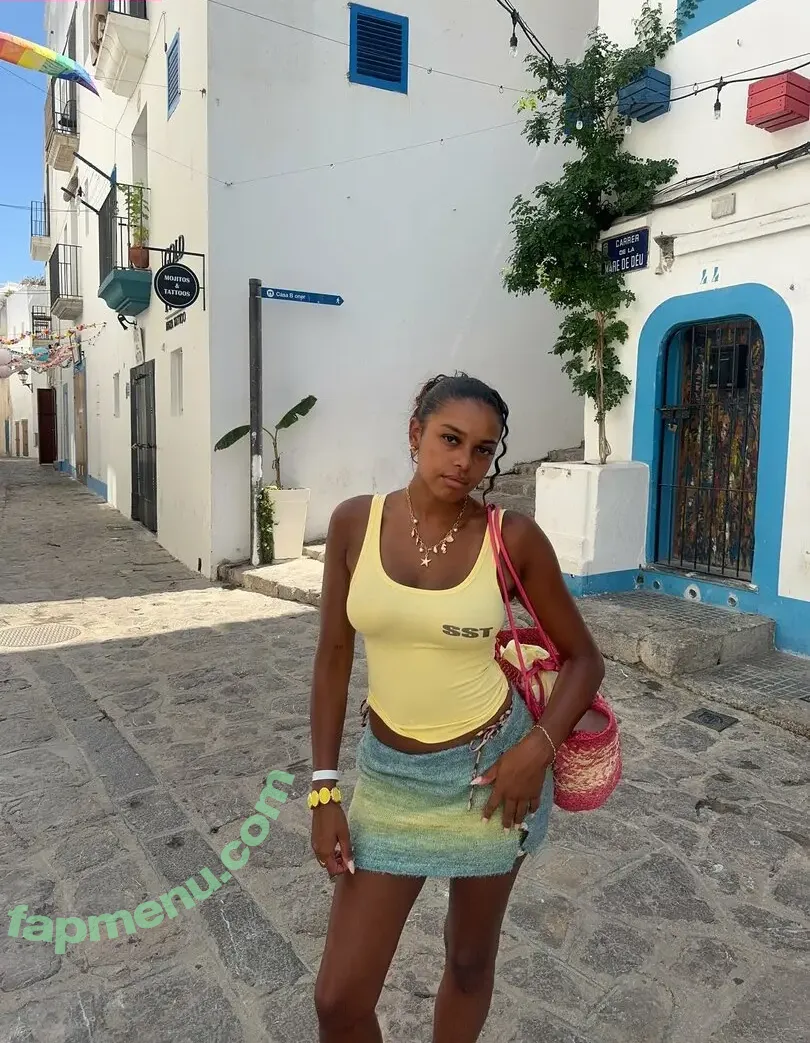 reneehadlley nude photo #0025 (Renee Hadley)