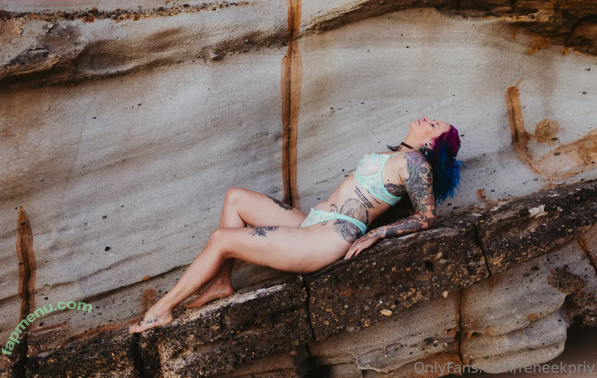 reneekpriv nude photo #0030 (reneekpriv)