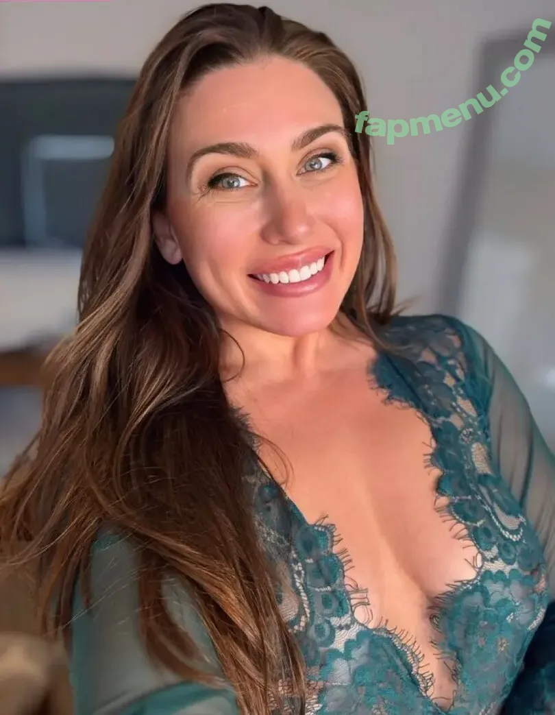 Renna Ryann nude photo #0002 (RennaRyann / rennaryannxo)