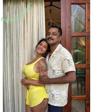 Reshmi R Nair / resmi_r_nair / resmi_r_nair._ / resminair / resmirnair nude photo #0026