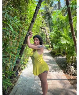 Reshmi R Nair / resmi_r_nair / resmi_r_nair._ / resminair / resmirnair nude photo #0030
