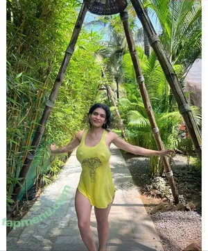 Reshmi R Nair / resmi_r_nair / resmi_r_nair._ / resminair / resmirnair nude photo #0031