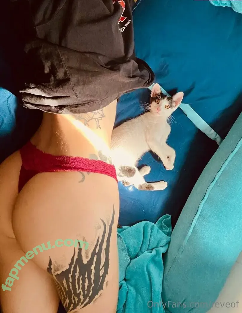 reveof nude photo #0035 (revengeof_comicsandpinball)