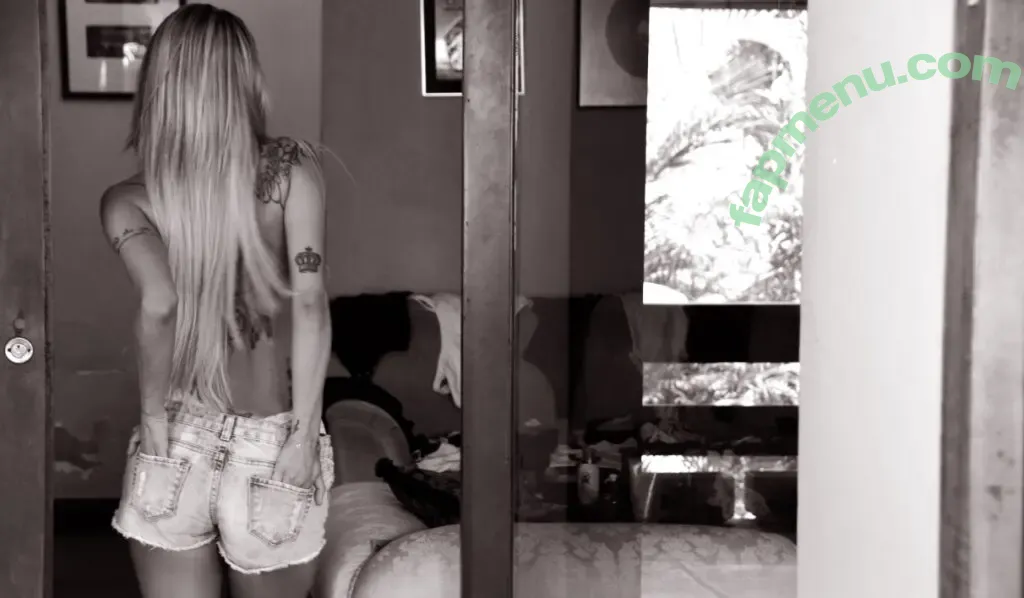 Revista Trip nude photo #0001 (revistatrip)
