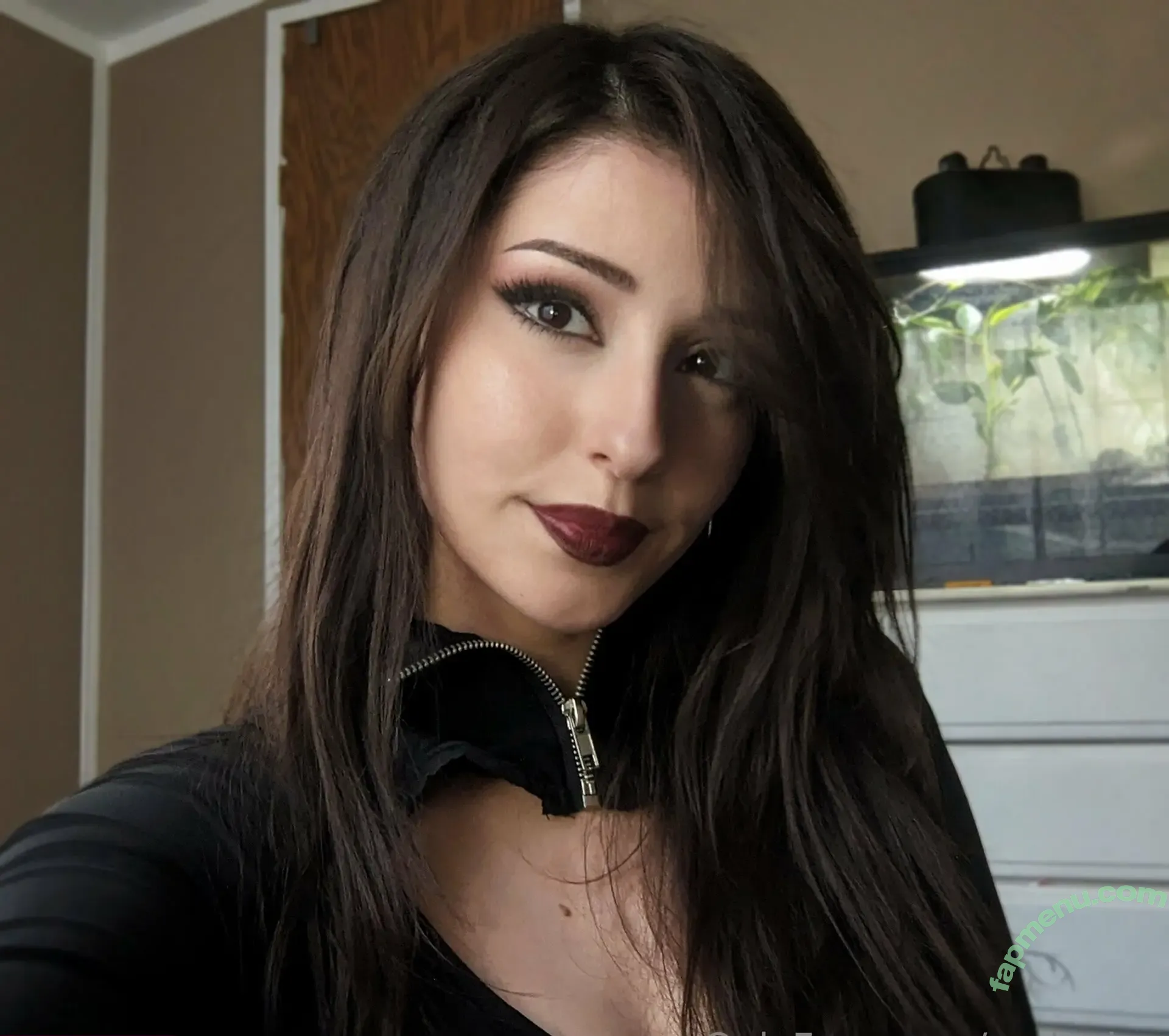 RevolutionarySyrup99 nude photo #0137 (Maiyajay / maiyajayy)