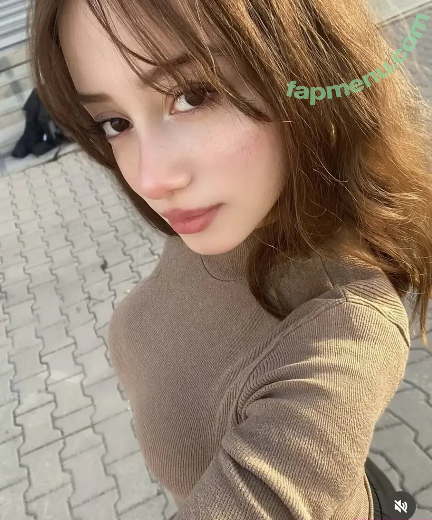 Reyhan Kararas nude photo #0004 (ll_reyyy)