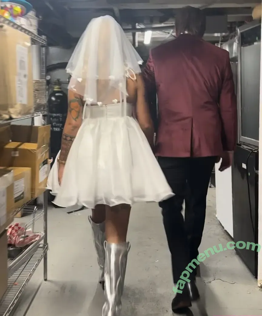 Reyna Morena nude photo #0071 (enlightenedbimbo / morenareyna)