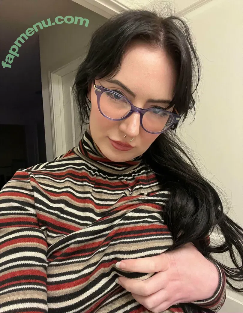 reysuka nude photo #0005 (reysuka_ / reysukaxo)