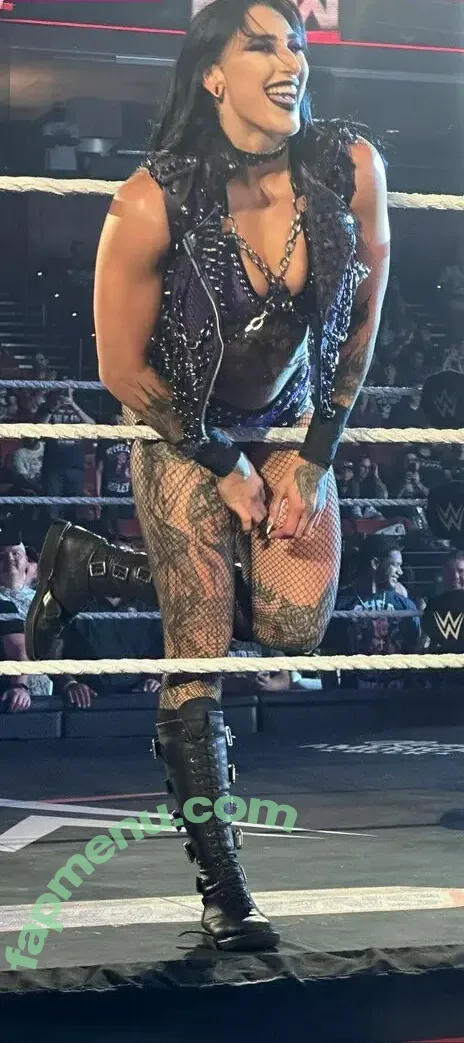 Rhea Ripley nude photo #1636 (RheaRipley_WWE / WWE / notrhearipley)