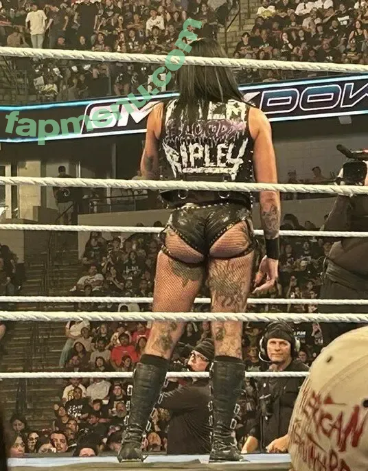 Rhea Ripley nude photo #1671 (RheaRipley_WWE / WWE / notrhearipley)