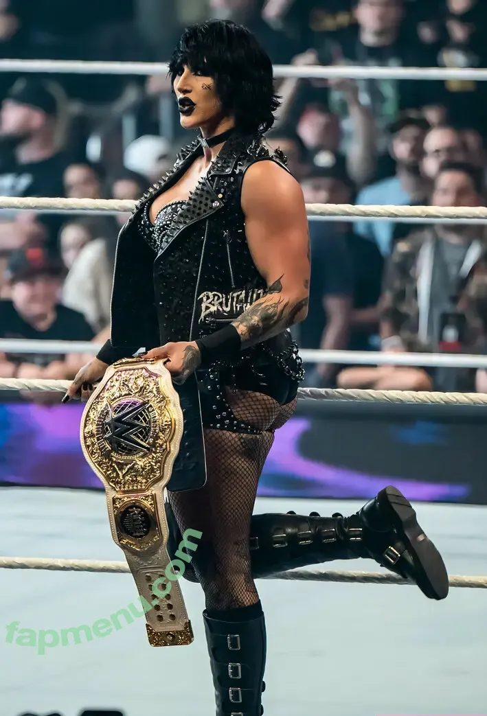 Rhea Ripley nude photo #1850 (RheaRipley_WWE / WWE / notrhearipley)