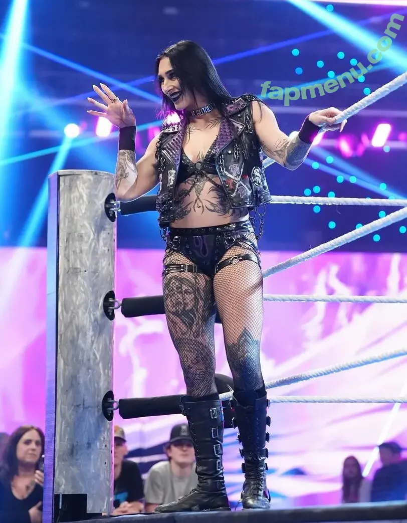 Rhea Ripley nude photo #1863 (RheaRipley_WWE / WWE / notrhearipley)