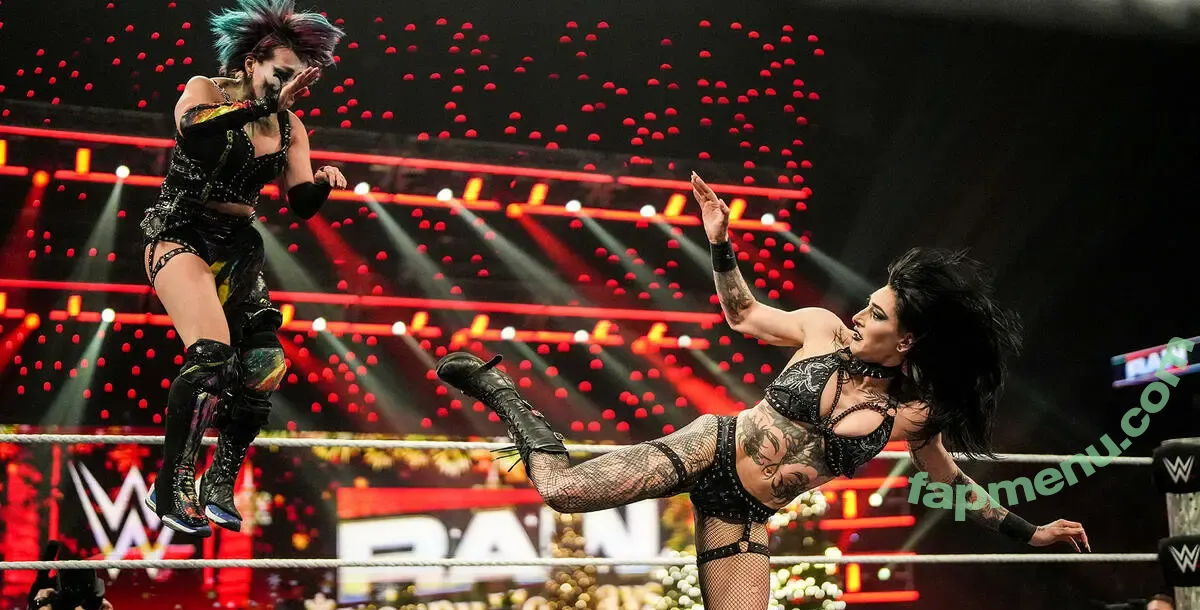 Rhea Ripley nude photo #1870 (RheaRipley_WWE / WWE / notrhearipley)