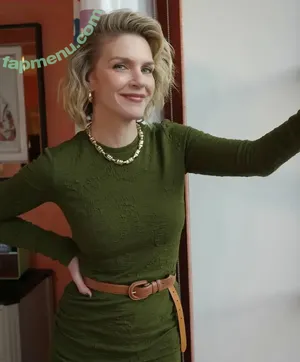 Rhea Seehorn / rheaseehorn nude photo #0153