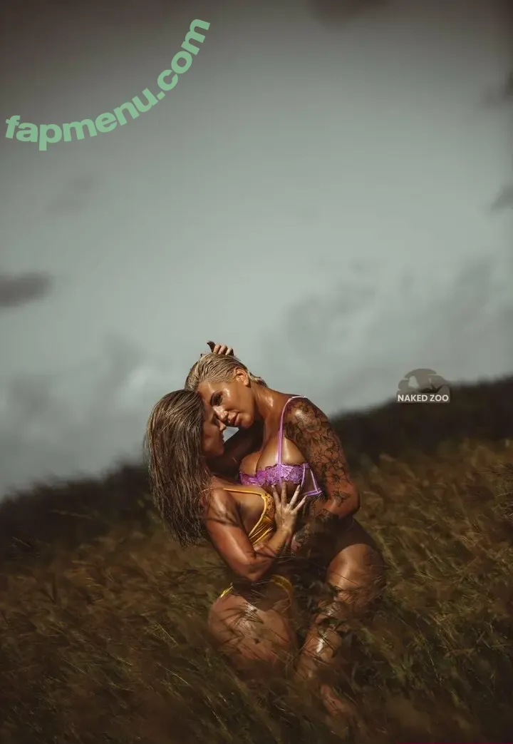 rhi.rhi nude photo #0014 (rhiirhii)