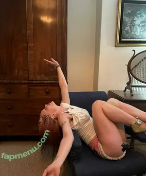 Rhian Teasdale / Wet Leg (band / rhianteasdale nude photo #0059