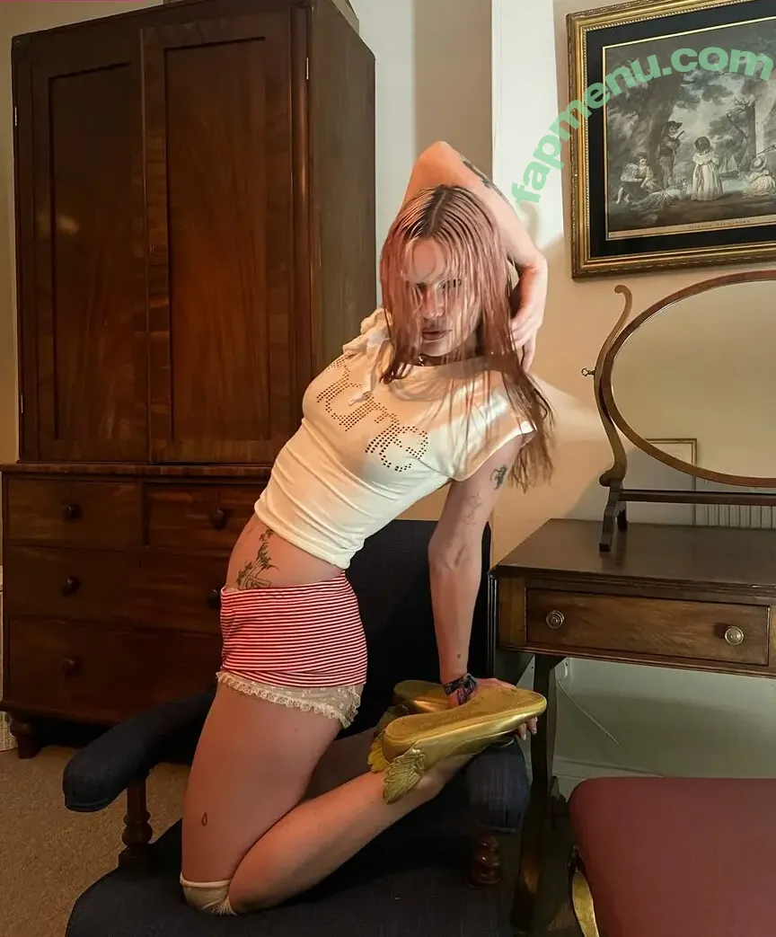 Rhian Teasdale nude photo #0060 (Wet Leg (band / rhianteasdale)