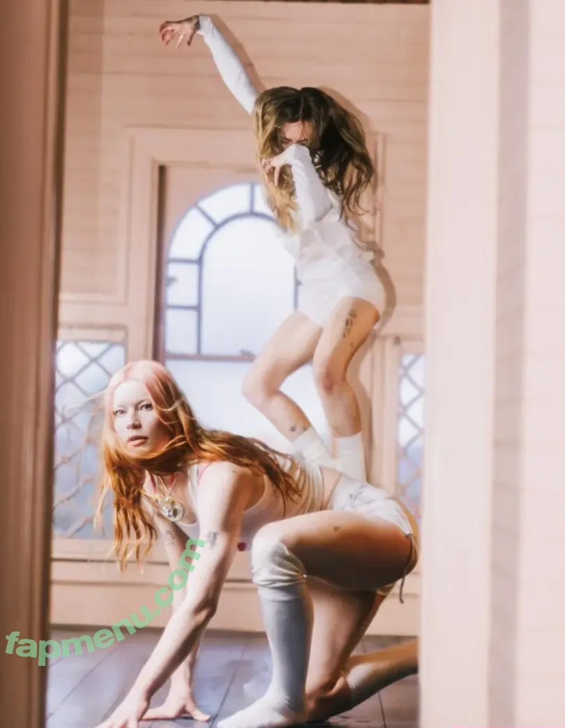 Rhian Teasdale nude photo #0066 (Wet Leg (band / rhianteasdale)